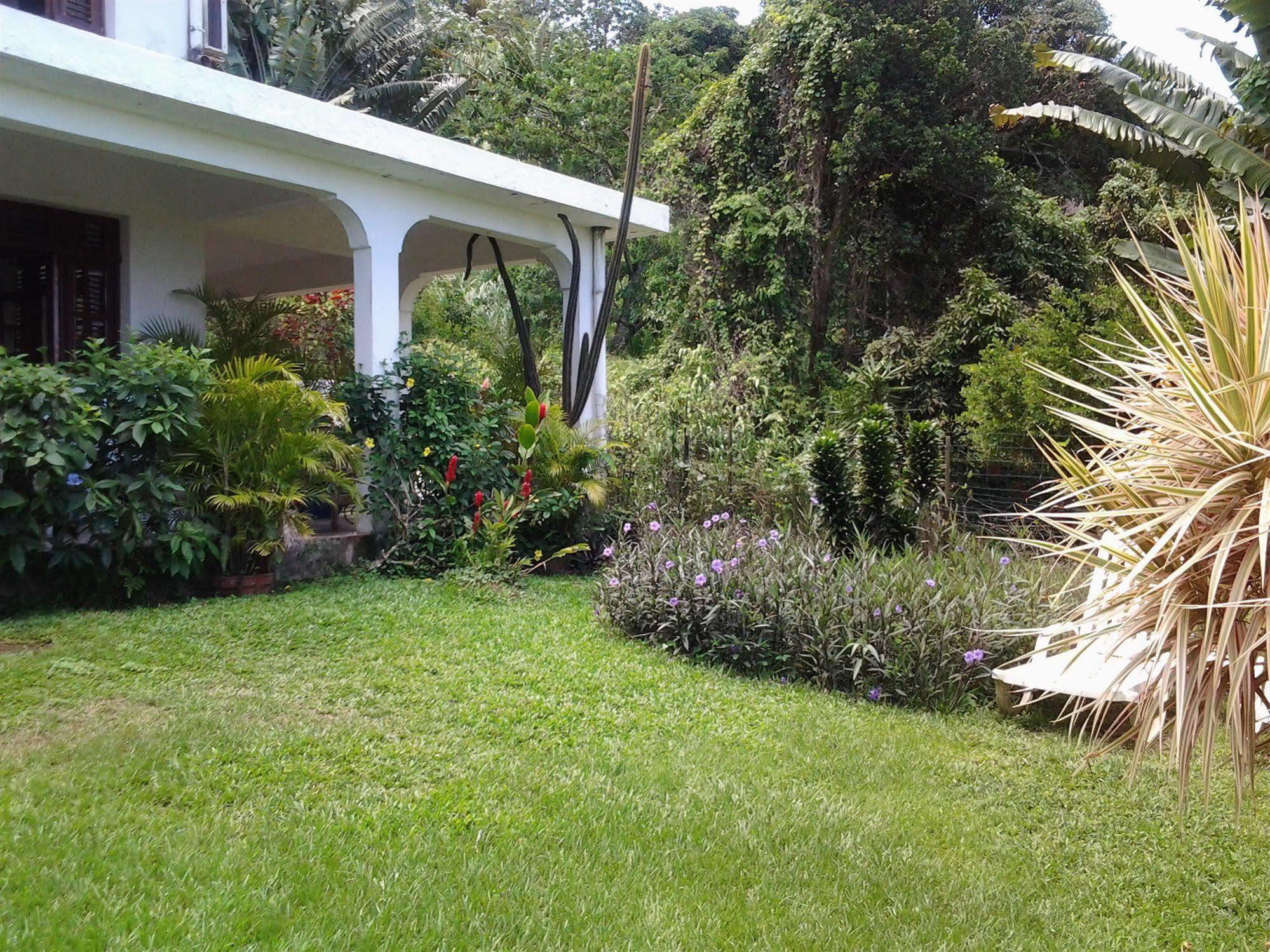Villa Galerie Les Anses-d'Arlets Exterior photo